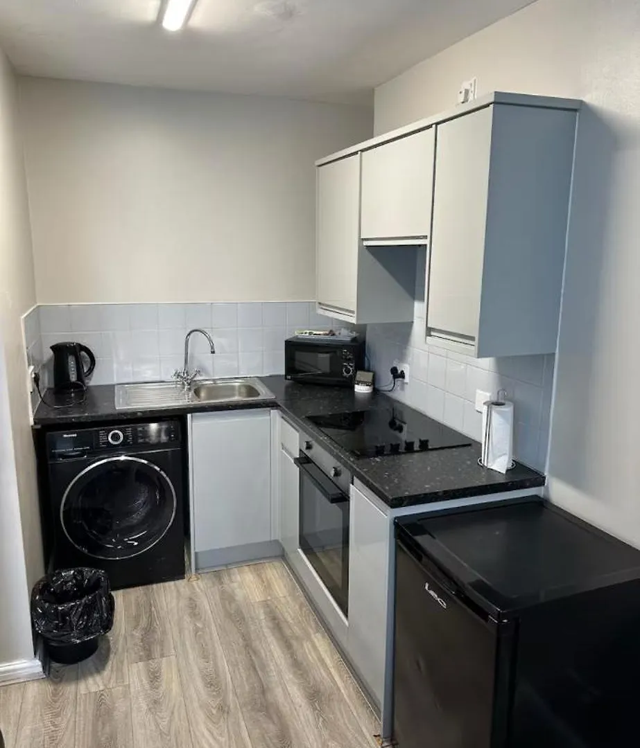 Newly Refurbished Apartment With Free Parking Flat 6 Liverpool